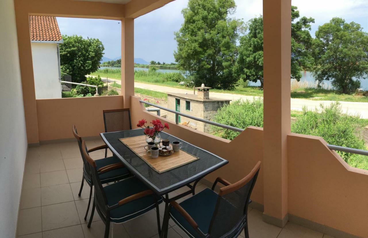 Apartment Neretva Dream Komin  外观 照片