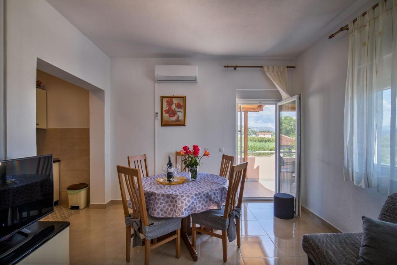 Apartment Neretva Dream Komin  外观 照片